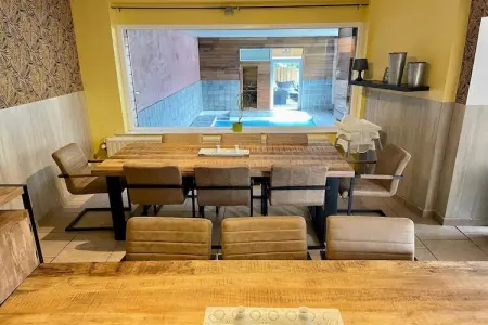 Les Bastinettes, Maison de vacances spacieuse avec sauna, piscine intérieure et kicker  située à Moulin du ruy - Photo 5