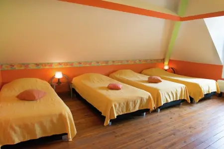 Les Bastinettes, Maison de vacances spacieuse avec sauna, piscine intérieure et kicker  située à Moulin du ruy - Photo 11