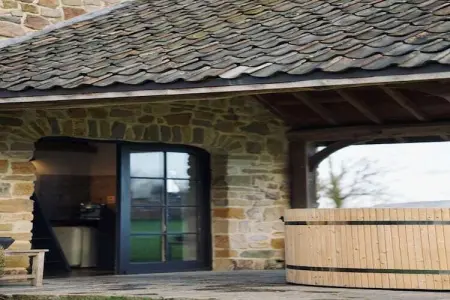 Au Milieu De Nulle Part, Magnifique gîte avec piscine privée dans les Ardennes - Photo 29