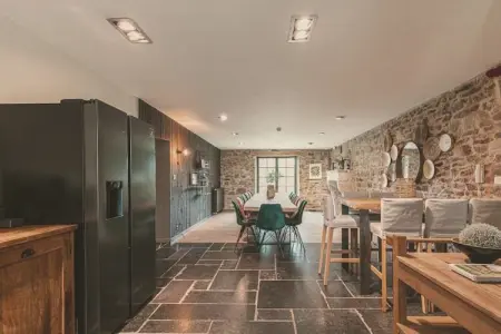 Gite de la Tour, Maison de vacances de luxe à Ohey avec piscine, sauna et bain d'eau froide - Photo 13