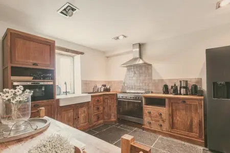 Gite de la Tour, Maison de vacances de luxe à Ohey avec piscine, sauna et bain d'eau froide - Photo 14