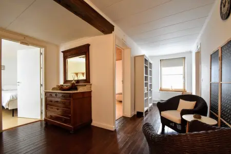 La Maison à la Piscine, Maison de vacances moderne à Goesnes avec piscine privée - Photo 12