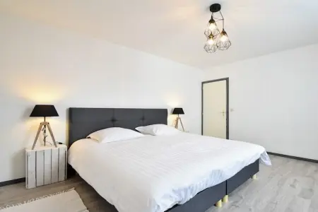 La Maison à la Piscine, Maison de vacances moderne à Goesnes avec piscine privée - Photo 17