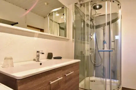 La Maison à la Piscine, Maison de vacances moderne à Goesnes avec piscine privée - Photo 21