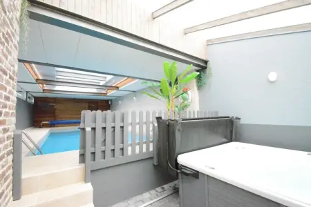 La Maison à la Piscine, Maison de vacances moderne à Goesnes avec piscine privée - Photo 36