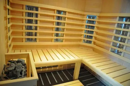 Petit Coin de Paradis, Maison de vacances cosy à Somme-Leuze. Piscine, sauna privés - Photo 10