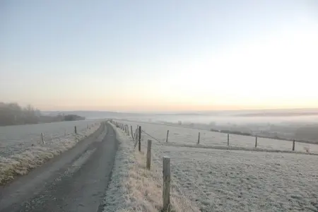 L'Aimant, Belle maison de vacances en Somme-Leuze avec sauna - Photo 23