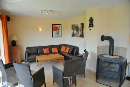 Villa Achille, Maison de vacances moderne à Somme-Leuze avec grand jardin - Photo 1