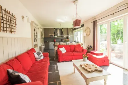 La  Conciergerie, Demeure moderne avec piscine à Hastière-par-Delà - Photo 10