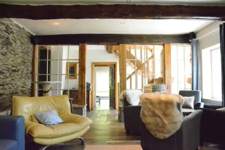 Likthuus 15, Maison de vacances spacieuse à Bièvre avec sauna - Photo 8