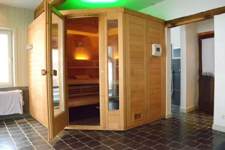 Likthuus 15, Maison de vacances spacieuse à Bièvre avec sauna - Photo 34
