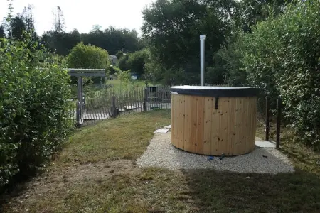 Le Fou du Village, Maison de vacances spacieuse avec terrasse à Bièvre - Photo 5