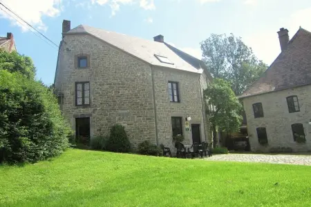 Gite du Viroin 1, Maison de vacances d'époque à Viroinval avec terrasse - Photo 5