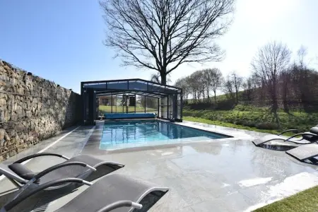 Le Lodge à 8 Brins, Villa luxueuse avec sauna et jacuzzi à Nadrin en Belgique - Photo 9