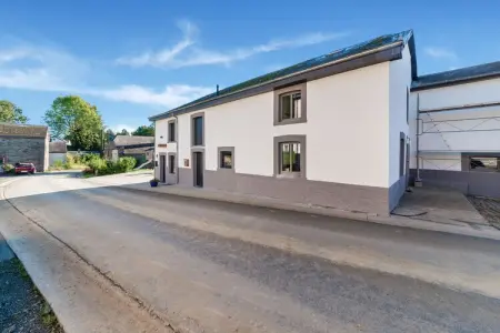 Au Vieux Puits, Maison de vacances confortable à Houffaliz avec jardin - Photo 5