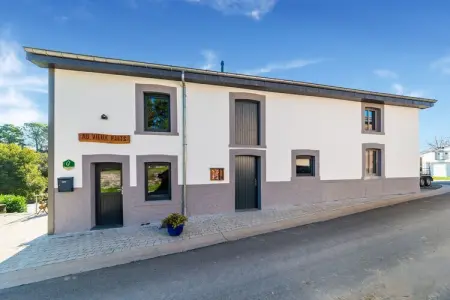 Au Vieux Puits, Maison de vacances confortable à Houffaliz avec jardin - Photo 7