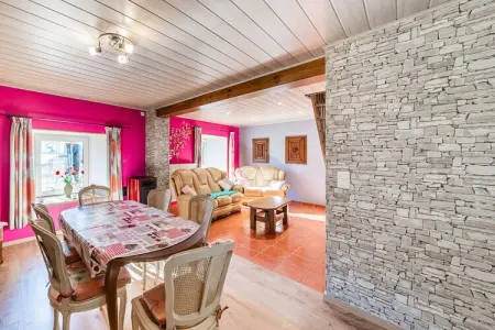 Au Vieux Puits, Maison de vacances confortable à Houffaliz avec jardin - Photo 9