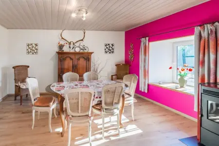 Au Vieux Puits, Maison de vacances confortable à Houffaliz avec jardin - Photo 16