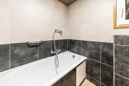 Au Vieux Puits, Maison de vacances confortable à Houffaliz avec jardin - Photo 33