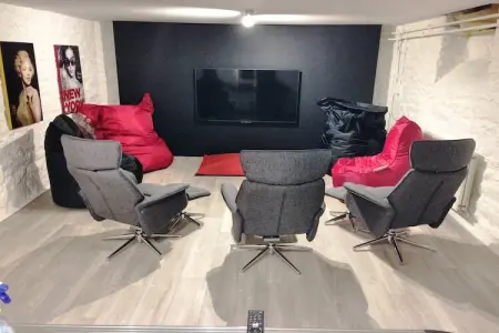 Villa Courtil, Luxueuse maison de vacances à Courtil avec jacuzzi - Photo 14