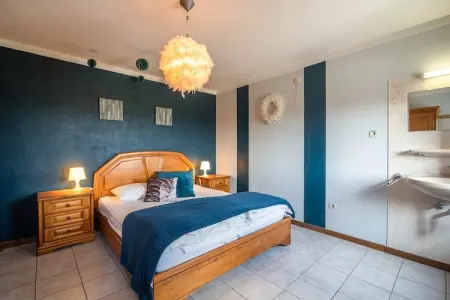 Relais Campagnard, Maison de vacances spacieuse à Gouvy avec jardin - Photo 4