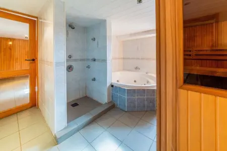 A Tchappe Mele, Ferme confortable à Brisy avec sauna - Photo 30