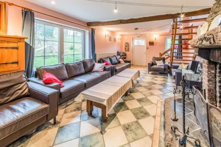 Sol Batire, Belle ferme à Brisy avec sauna - Photo 10