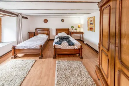 Aux Nutons, Maison de vacances confortable à Cherain avec terrasse - Photo 24