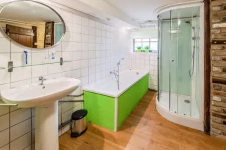 Aux Nutons, Maison de vacances confortable à Cherain avec terrasse - Photo 29