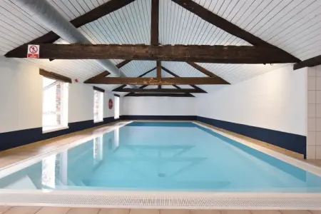 La Blanche Vignerie, Ferme patrimoniale à Lavacherie avec jacuzzi et piscine - Photo 7