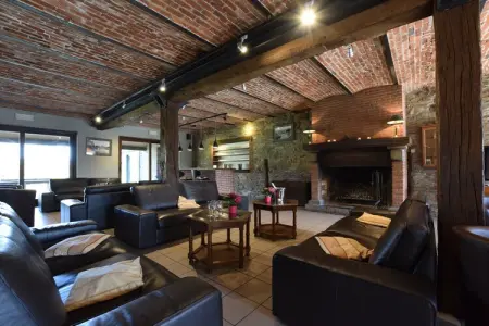 La Blanche Vignerie, Ferme patrimoniale à Lavacherie avec jacuzzi et piscine - Photo 9