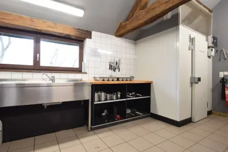 La Blanche Vignerie, Ferme patrimoniale à Lavacherie avec jacuzzi et piscine - Photo 17