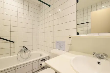 La Blanche Vignerie, Ferme patrimoniale à Lavacherie avec jacuzzi et piscine - Photo 28