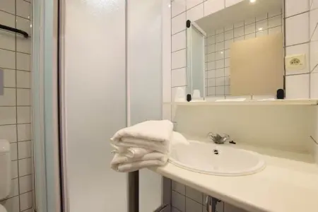 La Blanche Vignerie, Ferme patrimoniale à Lavacherie avec jacuzzi et piscine - Photo 29