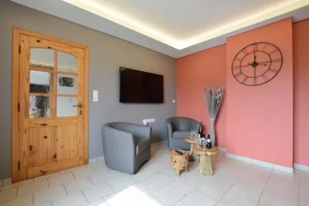 Amande, Maison de vacances confortable à Mande Saint Etienne avec jardin - Photo 12