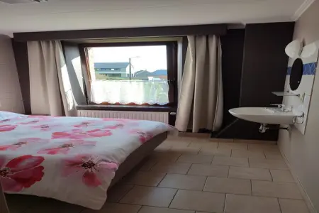 Amande, Maison de vacances confortable à Mande Saint Etienne avec jardin - Photo 19