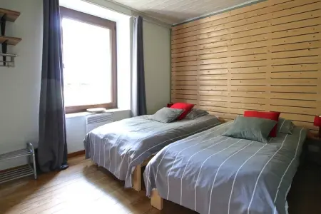 Gîte du Haut Chemin, Maison de vacances moderne à Neufchâteau avec terrasse - Photo 13