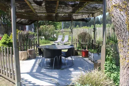 Orée des bois, Gîte confortable à Paliseul avec jardin - Photo 2