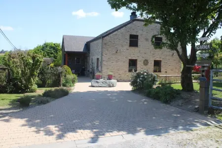 Orée des bois, Gîte confortable à Paliseul avec jardin - Photo 13