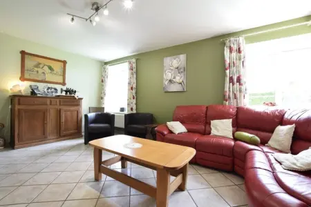 Emouchet, Maison de vacances moderne avec sauna à Jehonville - Photo 1