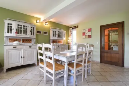 Emouchet, Maison de vacances moderne avec sauna à Jehonville - Photo 2