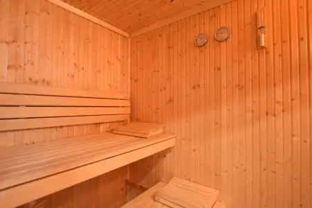 Emouchet, Maison de vacances moderne avec sauna à Jehonville - Photo 4