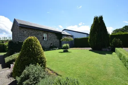Emouchet, Maison de vacances moderne avec sauna à Jehonville - Photo 30