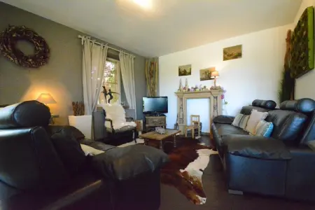 La Pépinière, Chalet paisible à Jehonville avec sauna - Photo 3