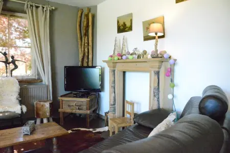 La Pépinière, Chalet paisible à Jehonville avec sauna - Photo 7