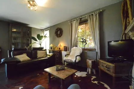 La Pépinière, Chalet paisible à Jehonville avec sauna - Photo 8