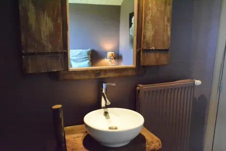 La Pépinière, Chalet paisible à Jehonville avec sauna - Photo 12