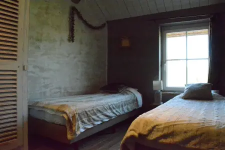 La Pépinière, Chalet paisible à Jehonville avec sauna - Photo 13