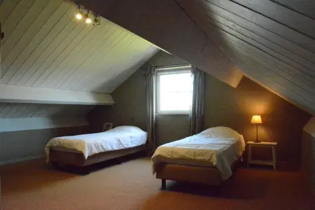 La Pépinière, Chalet paisible à Jehonville avec sauna - Photo 14