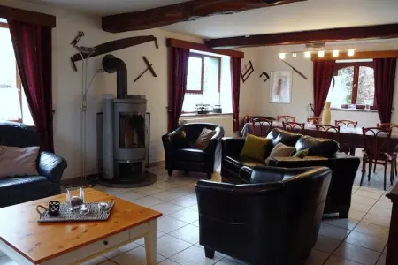 La Cîtaudine, Maison de vacances spacieuse à Humain avec jardin - Photo 32